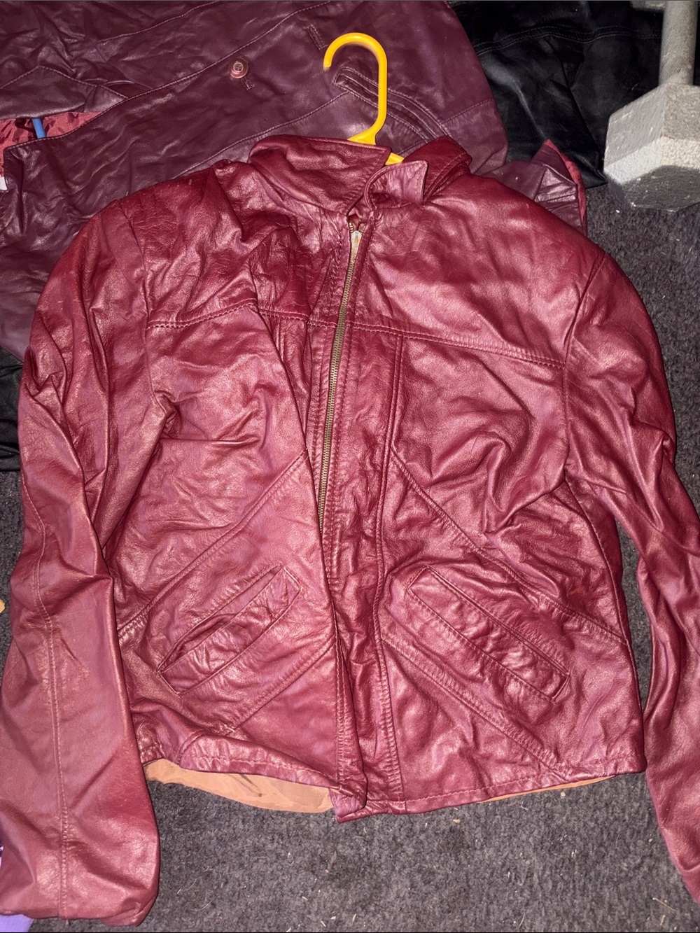 Vintage Foreign size 40 Women's Burgundy Leather Zip-Front Jacket
